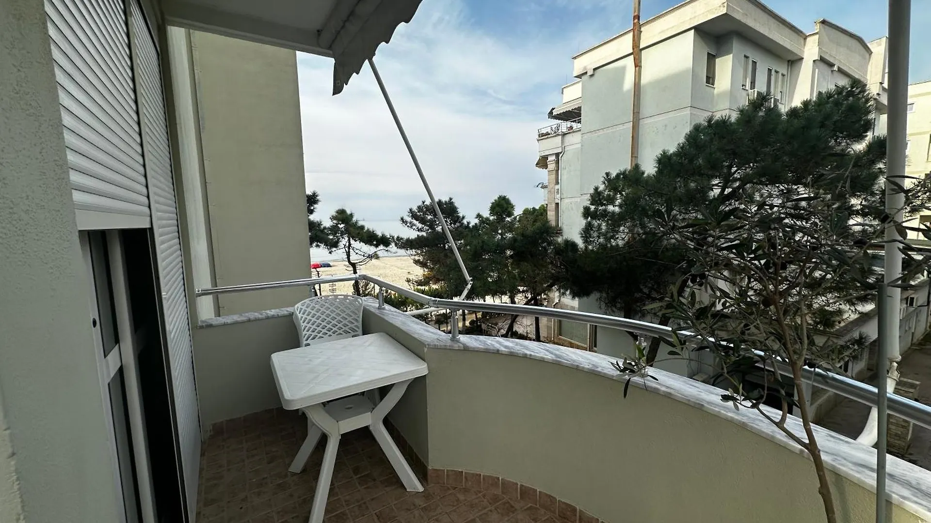 Villa Arberia Kryemedhej Aparthotel